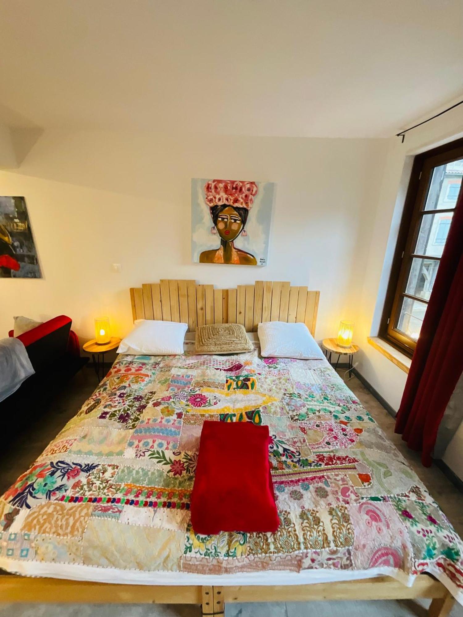 Hote Labyrinthe Sur La Place Chambres D, Hotes , Calme ,Netflix ミルポワ エクステリア 写真
