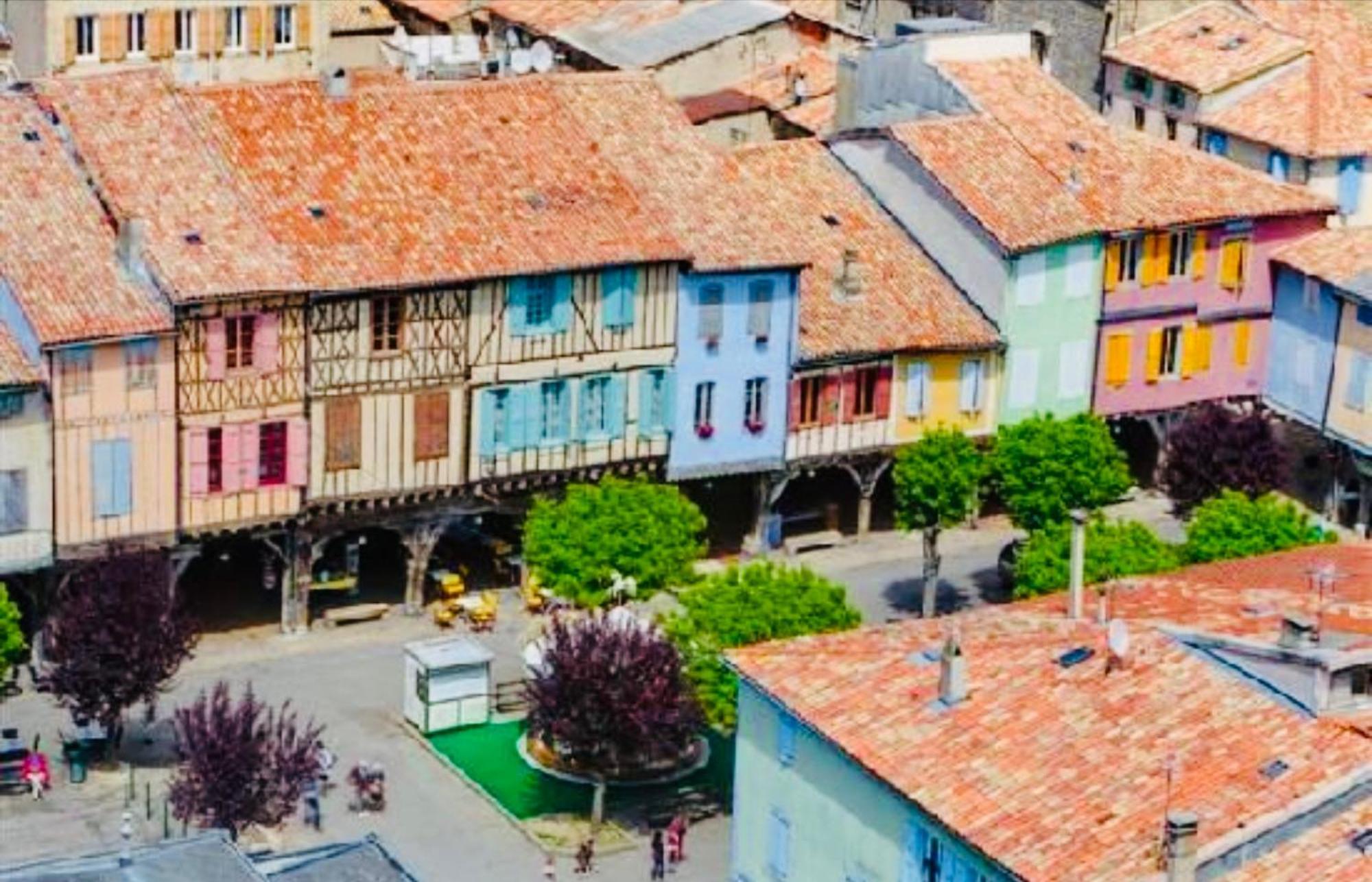 Hote Labyrinthe Sur La Place Chambres D, Hotes , Calme ,Netflix ミルポワ エクステリア 写真