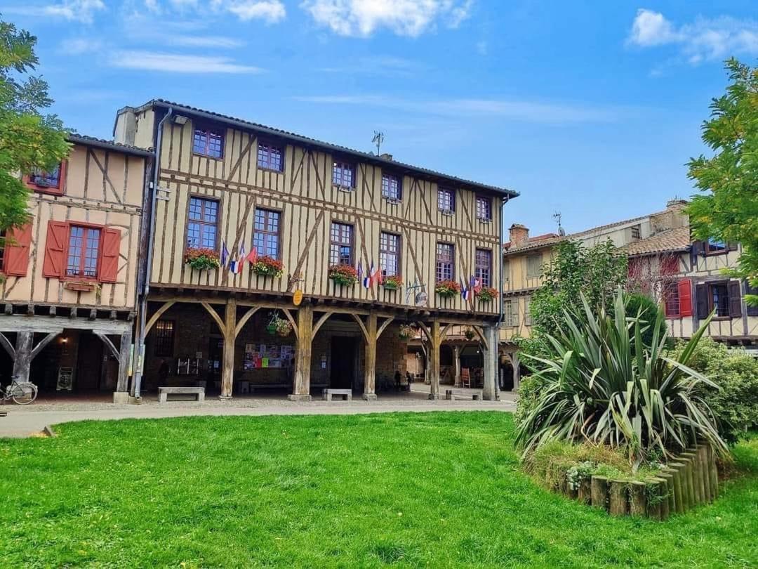 Hote Labyrinthe Sur La Place Chambres D, Hotes , Calme ,Netflix ミルポワ エクステリア 写真