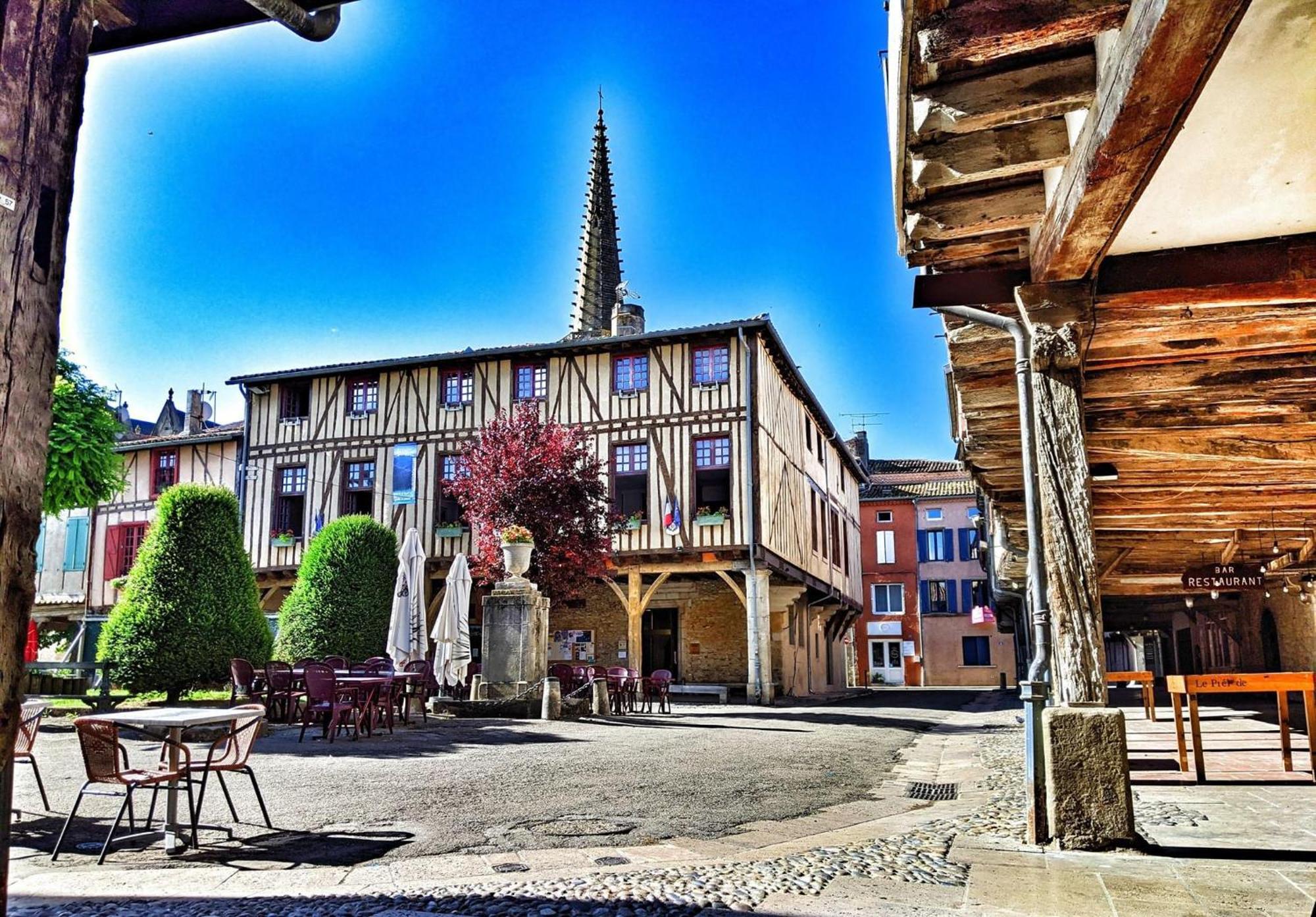 Hote Labyrinthe Sur La Place Chambres D, Hotes , Calme ,Netflix ミルポワ エクステリア 写真